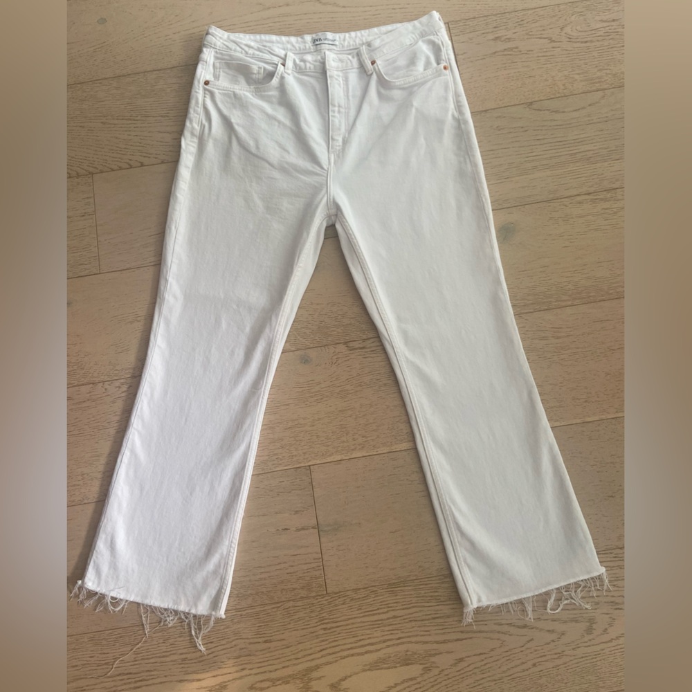 ZARA TRF High Rise Straight Ankle Jeans Size 14 White Raw Hem EUC - Picture 3 of 10